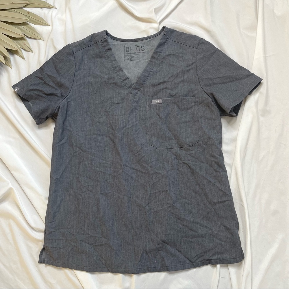 Figs Scrubs Graphite Grey Catarina Doctor Nurse One Pocket V-Neck Scrub Top - Picture 3 of 8